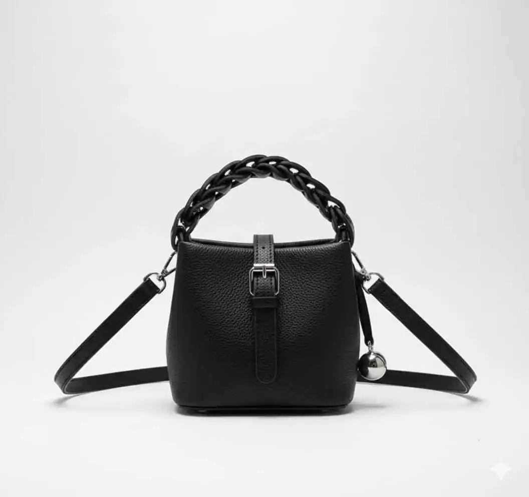 bolsa-para-fiesta-asa-trenzada-color-negro