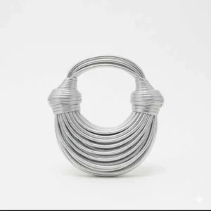 bolsa-para-fiesta-de-mimbre-plateada