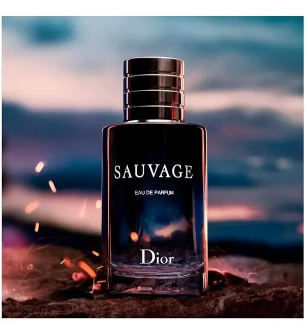 Frasco perfume Dior Sauvage Eau de Parfum 100ml hombre azul oscuro original