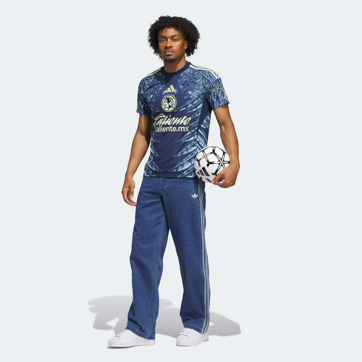 Jersey Club América visitante 2026 Adidas azul diseño plumas águila oficial Liga MX