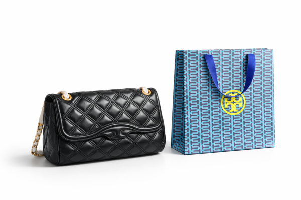 Bolso Tory Burch Fleming negro cuero acolchado con cadena dorada