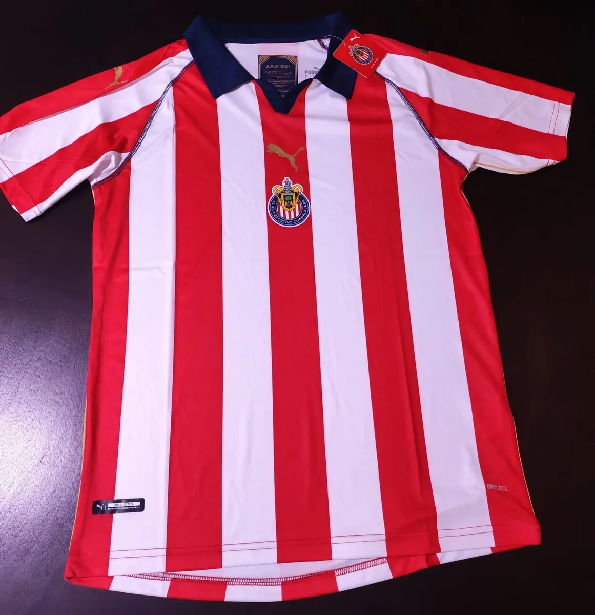 jersey chivas conmemorativa 20 años