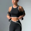 Conjunto Deportivo 3 Pcs | Leggins + Crop Top + Abrigo Conjunto Deportivo 3 Pcs | Leggins + Crop Top + Abrigo