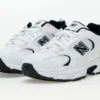 Tenis New Balance 530 blancos para correr, amortiguados y cómodos, ideales para entrenamiento