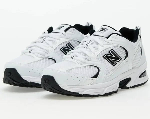 Tenis New Balance 530 blancos para correr, amortiguados y cómodos, ideales para entrenamiento